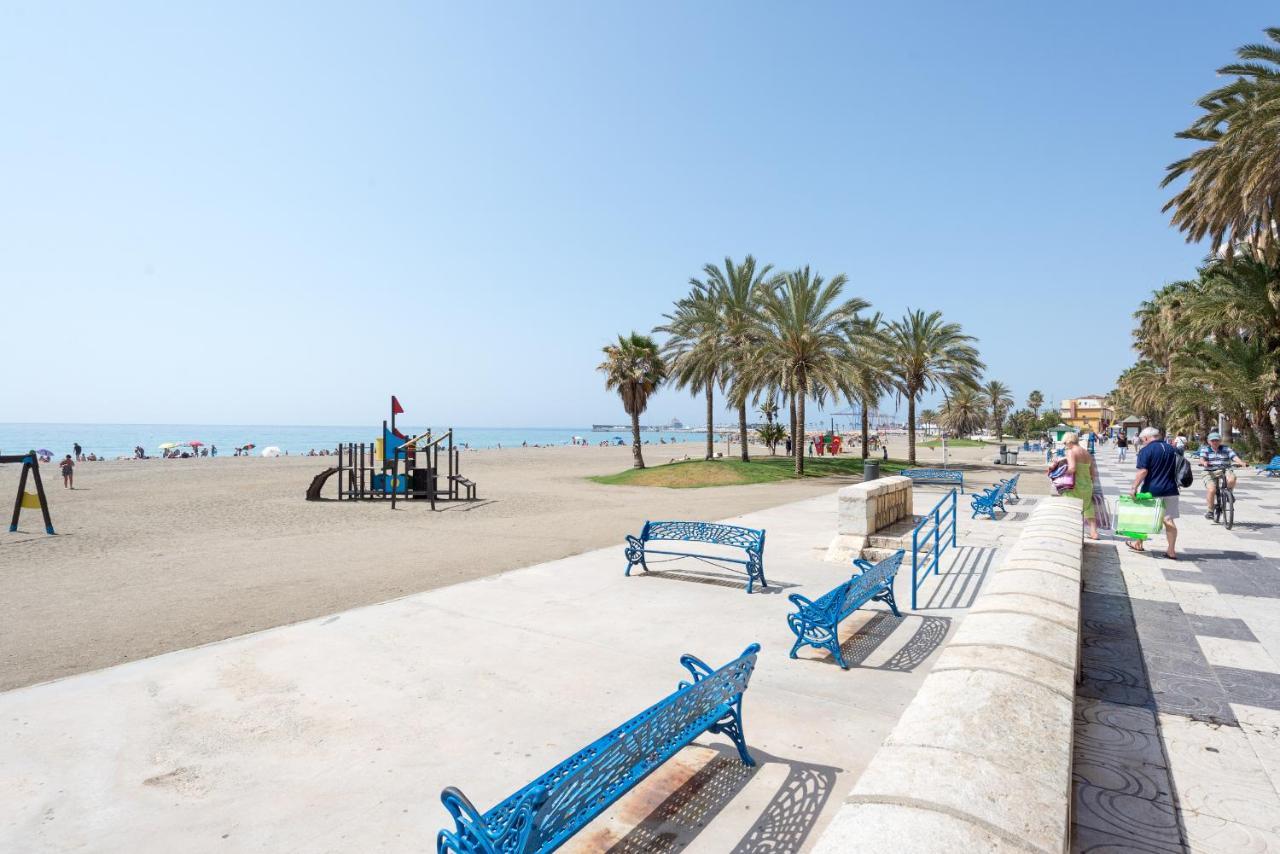 Caleta Homes - Apartamentos Pompidou Малага Екстериор снимка