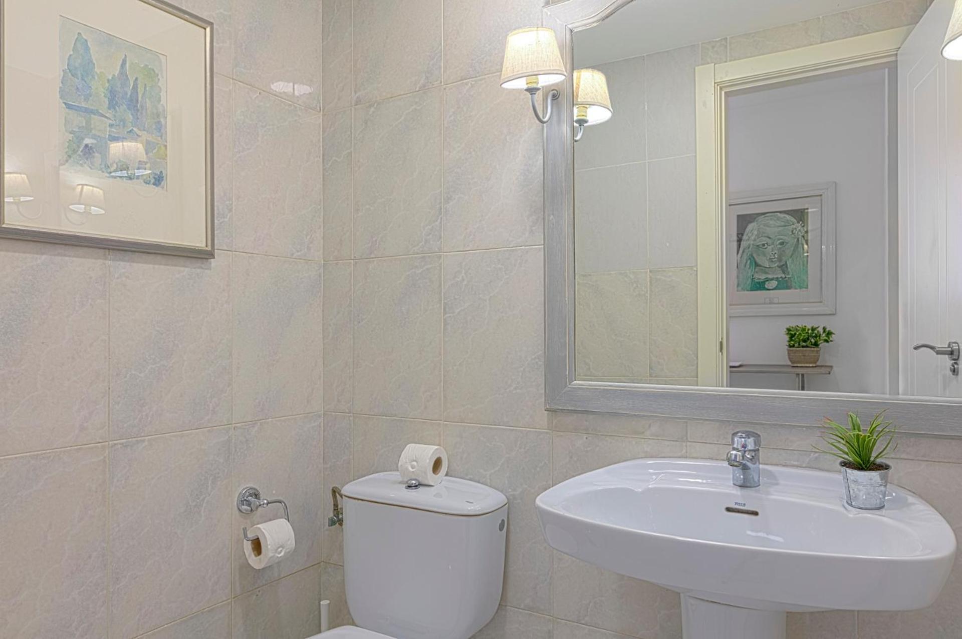 Caleta Homes - Apartamentos Pompidou Малага Стая снимка